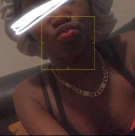 Meet your Posher, Nasia - Picture 4 of 4